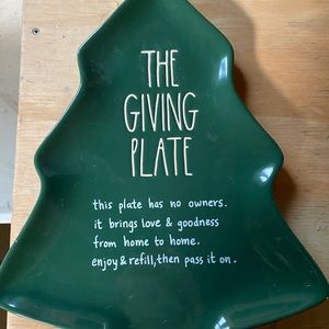 Rae Dunn giving plate